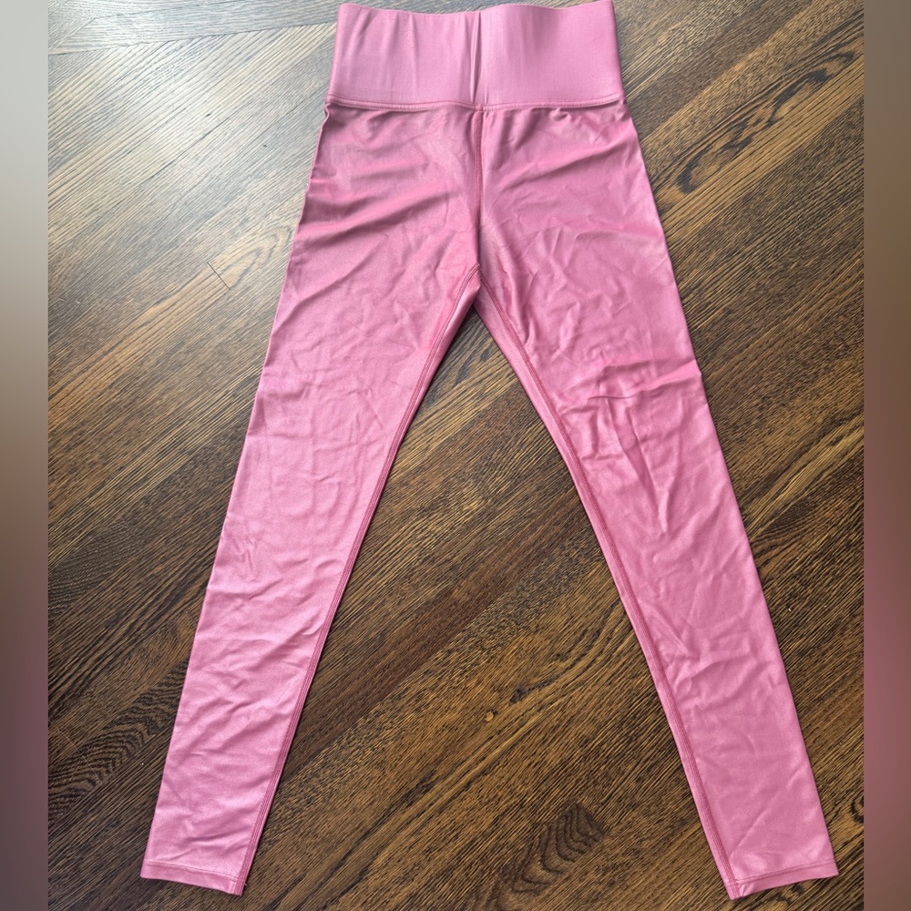 Carbon 38 Pink Liquid Leggings Small